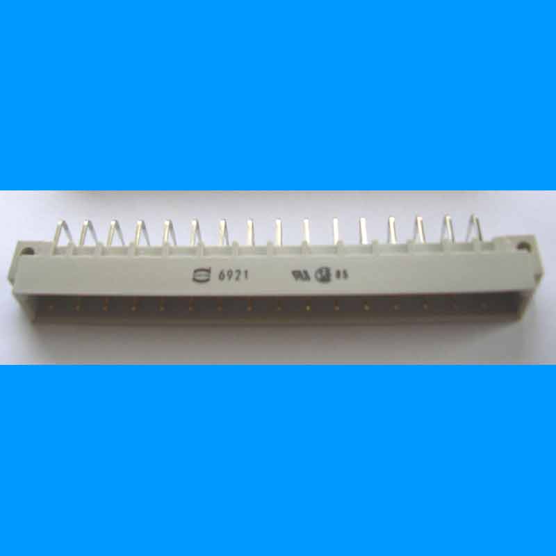 D41612MC3 : Connecteur DIN41612 32 points mle coud CI