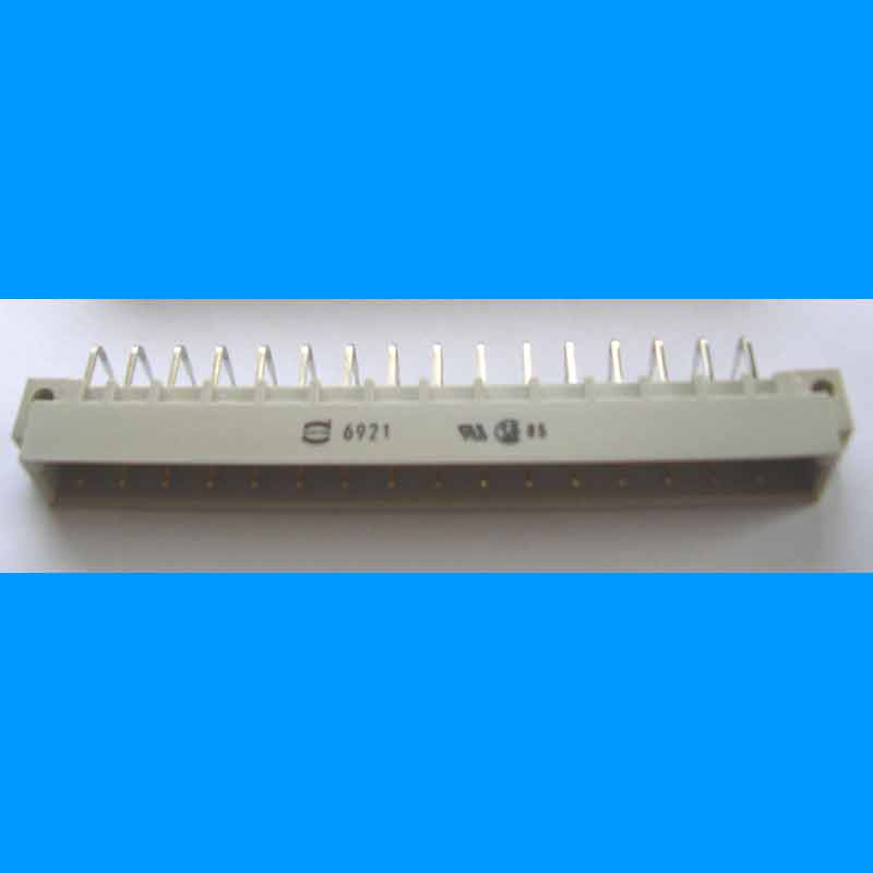 D41612MC3 : Connecteur DIN41612 32 points mle coud CI