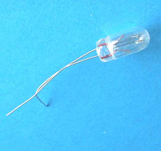AM640F : Ampoule miniature 6V 40mA diamètre 5mm