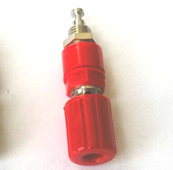 BC4AR : Douille chassis banane 4mm Alim rouge