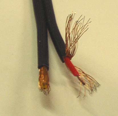 FBM214 : Câble blindé méplat 2x 0.14mm²
