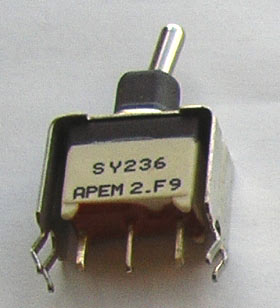 I5236 : Interrupteur à levier 1RT à picots