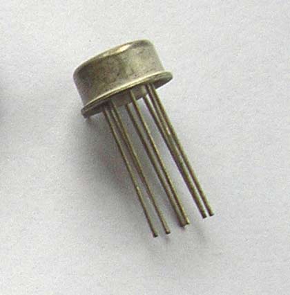 LM300 : Rgulateur tension 0-20 V pos.